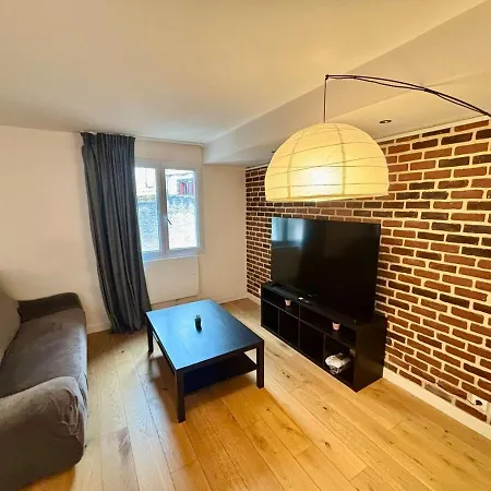 Grand Pour 8 Personnes Proche De Jaude * Clermont-Ferrand