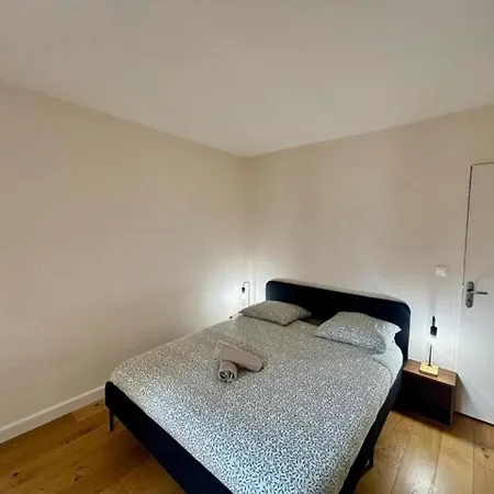 Apartment Grand Pour 8 Personnes Proche De Jaude Clermont-Ferrand